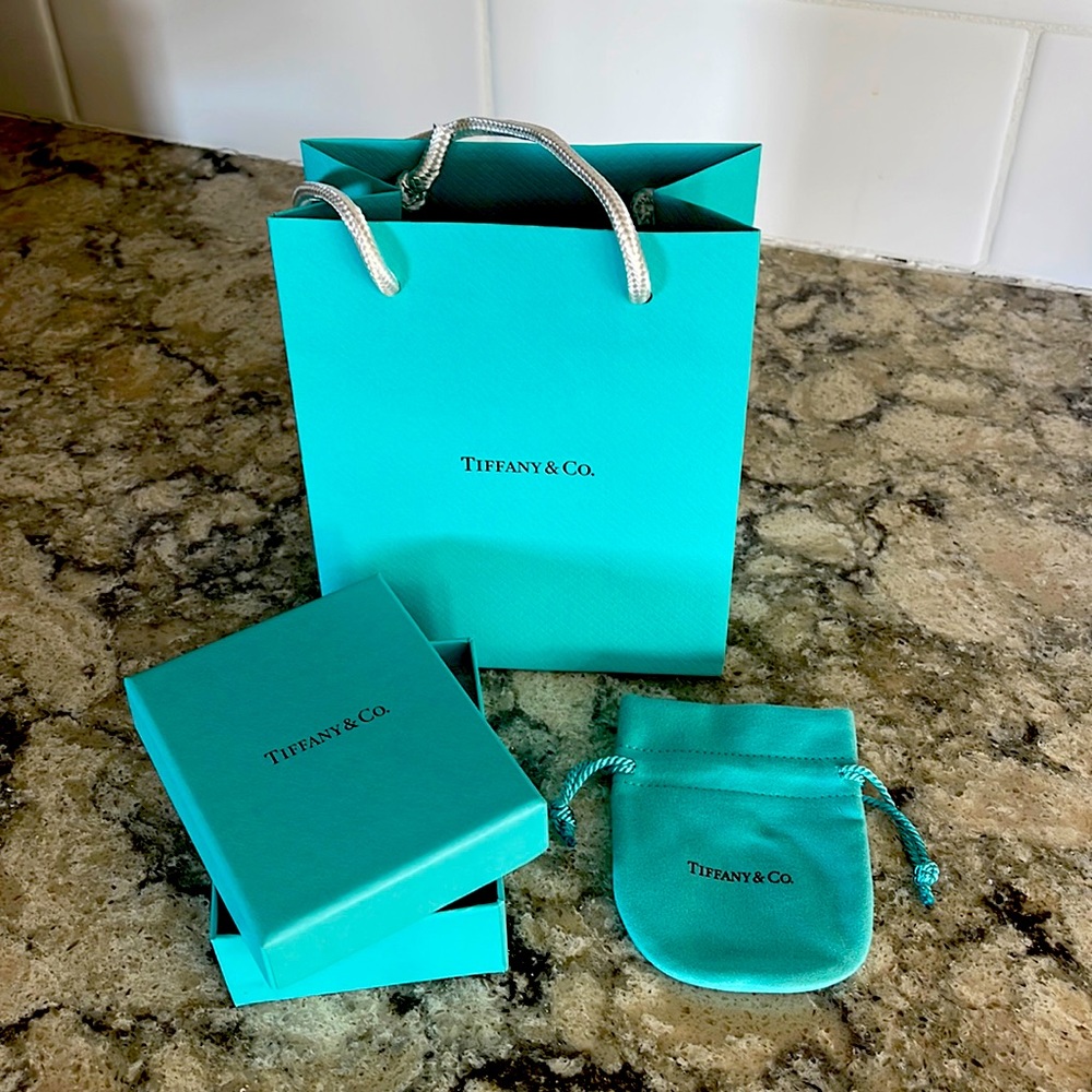 Tiffany bag, box and cloth bag set